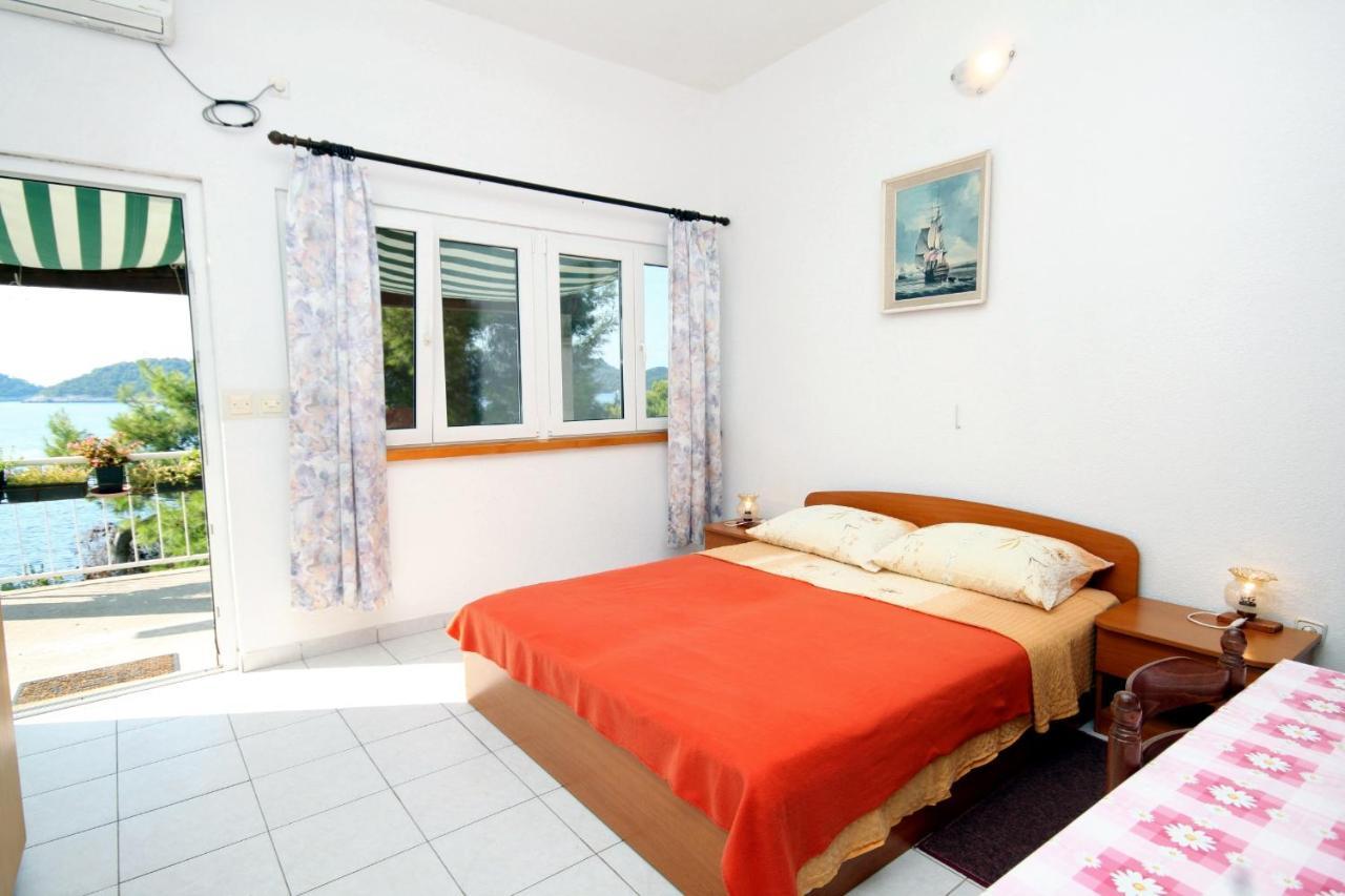 Apartments By The Sea Ubli, Lastovo - 8354 Eksteriør billede